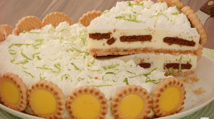 Pave de Limao com Biscoito Maisena